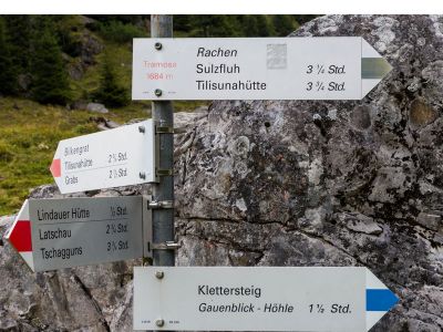 009 - Am Knotenpunkt Tramosa